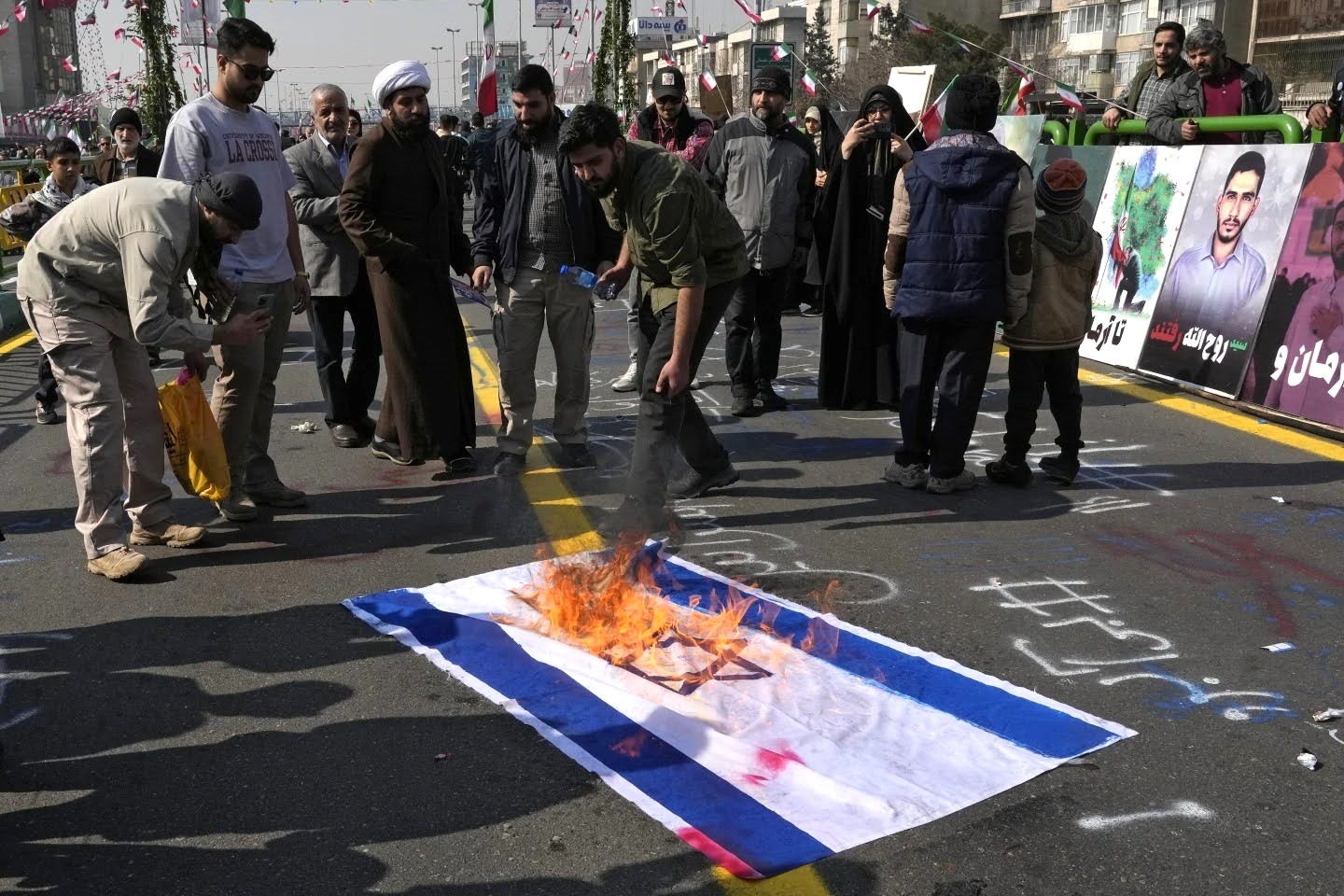 “Israeli Embassies Are No Longer Safe,” Iran Threatens – The Yeshiva World