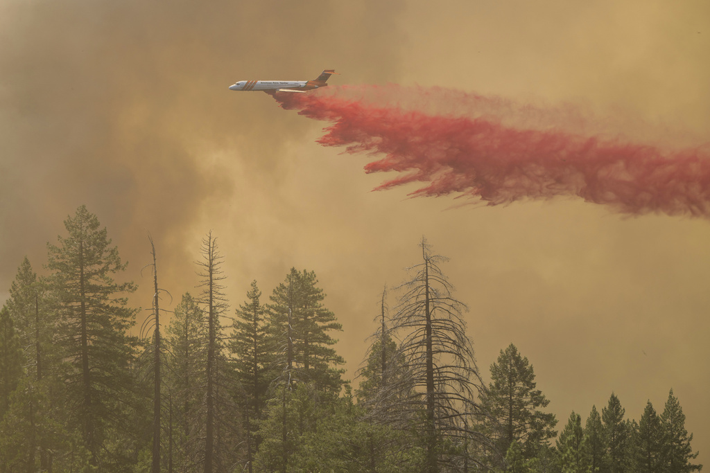 California Firefighters Make Progress As Wildfires Push Devastation And ...