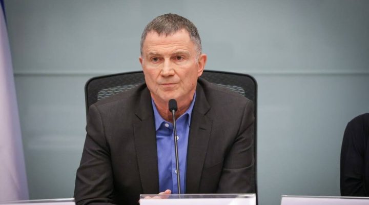 Edelstein at a discussion on Chareidi giyus in the Knesset's Foreign Affairs and Security Committee.  (Noam Moskowitz/Knesset spokesperson)
